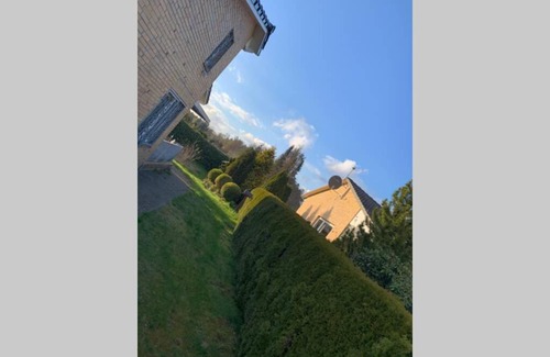 Quickborn Ski Chalet | Near „Hamburg summer lounge“ cozy sunny green