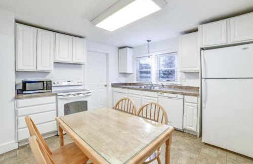 Munsons Corners House | Near Hiking and Skiing Cozy Home in Cortland!