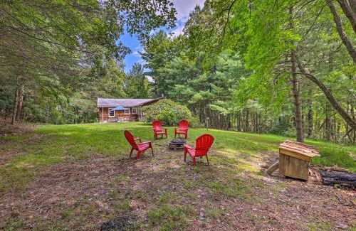 Roaring Gap House | Near Hiking Roaring Gap Retreat with Fire Pit!