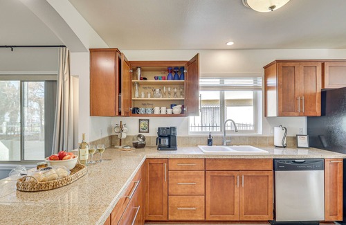 Rancho del Lago House | Near Lakes & Trails: Mesa Home w/Golf Course View