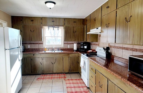Licking House | Near Licking, MO. Close to Montauk State Park and Ozark National Scenic Riverway