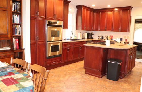 Broadway House | Near Massanutten & Bryce Resort and Much More! Game Room, Grill & Firepit