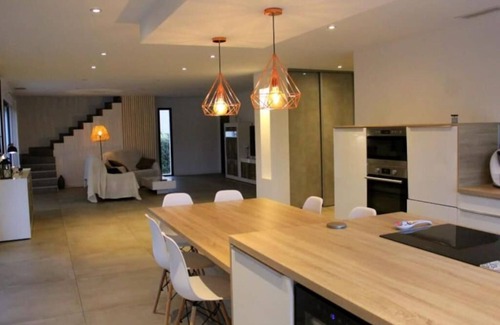 Millas Villa | Near Perpignan and the Sea, Villa With Swimming Pool, Summer Kitchen, Petanque