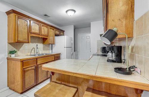 Palmhurst Apartment | Near UTRGV and State Park Cozy Mission Unit