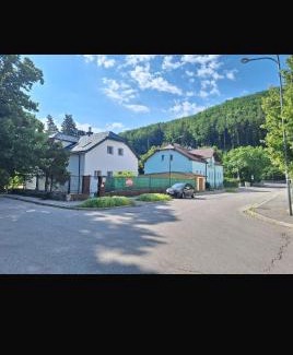 Purkersdorf Apartment | Near Vienna - 60m2 - 6 Guests - Self Check-in - Parking