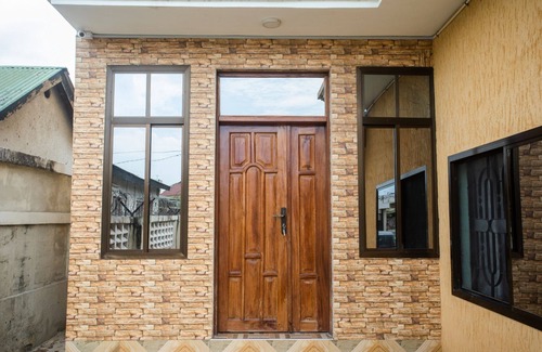 Mabibe House | Neat fully-furnished Feel at home Townhome