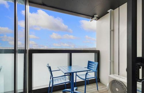 Manurewa Apartment | Neighborhood Hideaway with Air-con and Deck