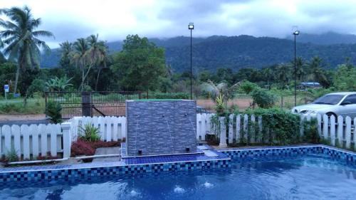 Yan District House | Nekmah Chalet