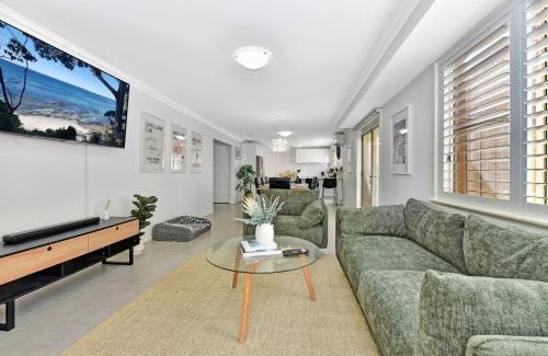 Nelson Bay Villa | Nelly's Nest