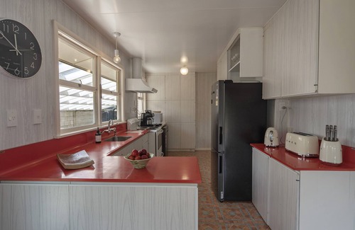 Nelson South House | Nelson City Sanctuary - Affordable, Cozy, Retro-styled Holiday Home