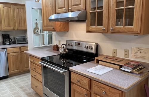 Oneonta House | Nelson House - Pool, game room, basketball court, near All Star Village