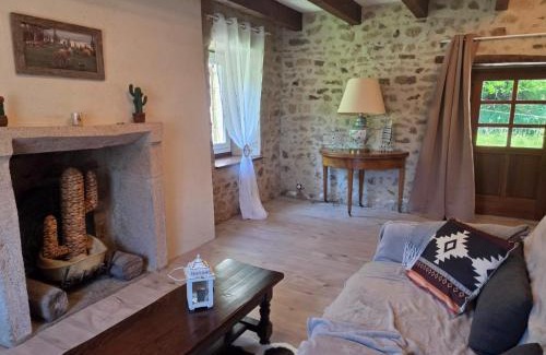 Saint-Setiers House | NESST - Gîte Horse & Dog Friendly Cottage