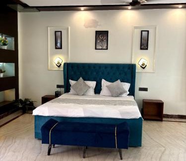DLF Phase 3 House | Nest Guest house