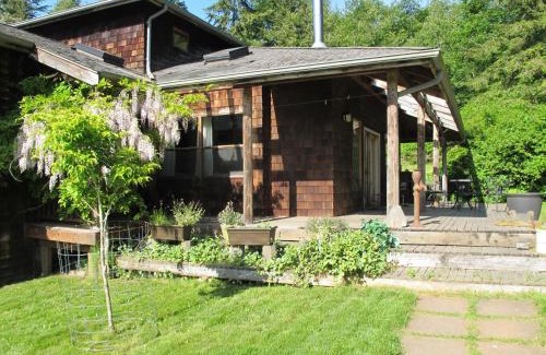 Lummi Island Resort | Nettles Farm