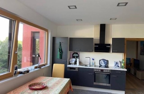Walpersbach Apartment | Neu Renovierte Ferienwohnung 70qm