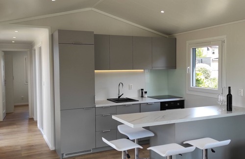 Wiesenbronn Apartment | Neues Mobilheim mit Terasse und Garten