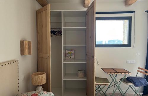 Porto-Vecchio Apartment | Neuf , Suite avec kitchenette dans bergerie moderne vue mer et montagne