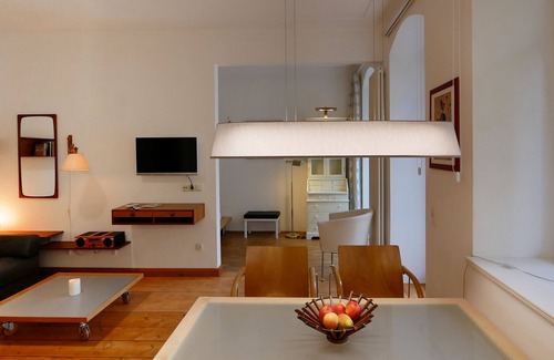 Outer Neustadt Apartment | Neustadt-Paradies, apartment with terrace in the Kunsthofpassage