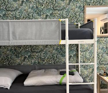 Freiberg am Neckar Apartment | Neuwertiges Apartment mit Kostenlose Privatparkplatz auch für Transporter geeignet R1