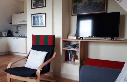 Grijpskerke Apartment | New 2012 luxury holiday apartment in quiet village in the center of Walcheren.