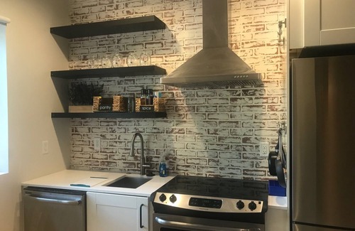 Zion National Park South Entrance House | New 2018 Next to Virgin River and town shuttle stop 2 miles ZNP main entrance