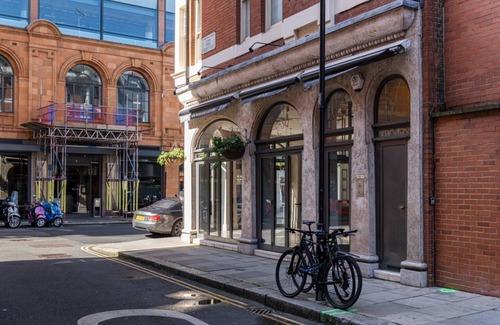 Brompton & Hans Town Apartment | New 3Bed with AirCon in Knightsbridge near Harrods