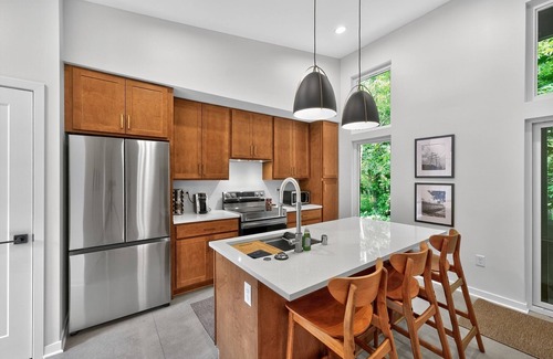 Thiensville House | NEW! 500 House - Unit A 1-Bedroom Townhouse - Handicap accessible
