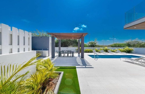 Bubali Villa | New 5BR 3BA Villa Biba Dushi 3-min EAGLE BEACH