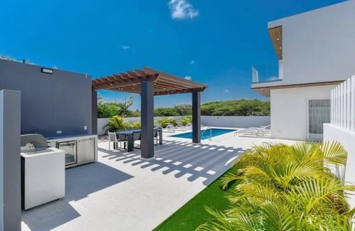 Bubali Villa | New 5BR 3BA Villa Biba Dushi 3-min EAGLE BEACH