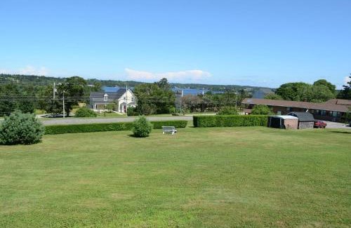 Yarmouth County Hotel | New Age Inn - Voyageur