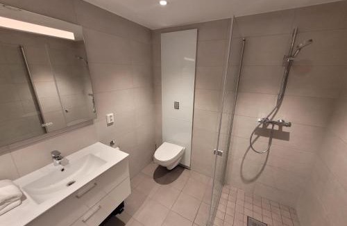 Os Apartment | New apartment 5min to airport at Kokstad train station