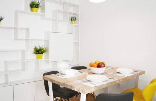Frunzensky District Apartment | New apartment with jacuzzi and great views!