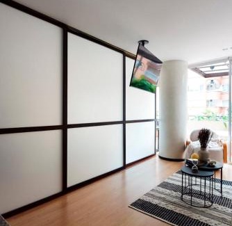 Laureles Apartment | New Apt w private Jacuzzi & AC