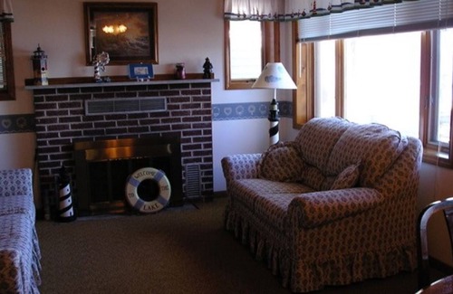 Lake City Cottage | New Beachfront Cottage