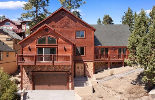 Castle Glen Estates House | NEW! Boulder Luxe Estate - Luxury Retreat for 16-Your Elevated Mountain Getaway