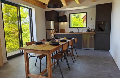 Rovagny Apartment | New! Bright, modern, quiet 90m2 duplex apartment between lake and mountains