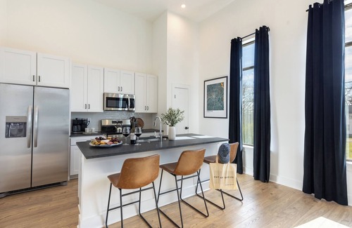 Nashville House | New Build Near Midtown, Germantown & Downtown Nashville Dining | Heights #302