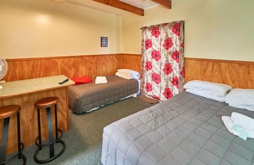 Woodville Hotel | New Central Hotel Woodville