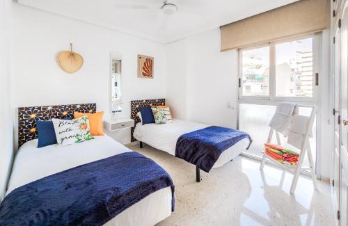 Cabo de las Huertas Apartment | New Charming Apartment by the beach with swimming pool, parking & tennis court