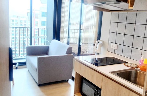 Mueang Samut Prakan District Condo | new condoMega BangnaMRT station in front of the condo transportation excellent.n