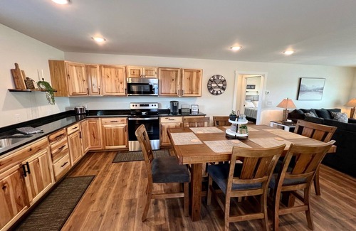 Nancy House | NEW CONSTRUCTION! The Bluegrass Cottage. 1.3 miles to Lee's Ford Marina/Ramp