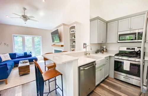 Holderness House | New! Cottage Near Squam Lake
