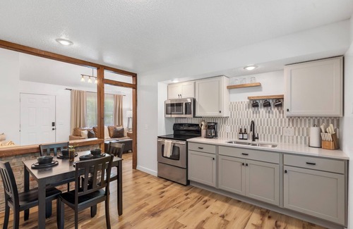 Springfield House | NEW! Cozy Home in Great Location: Pet Friendly, No Cleaning Fee!