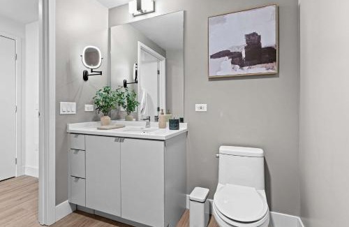 Civic Core Apartment | NEW Downtown Luxe King Suite with Sauna & Pool Access