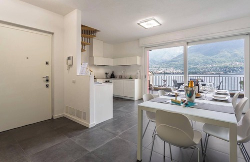Oliveto Lario Apartment | New Eleven Apartment on Como Lake with Lake View, Pool, Wi-Fi & Terrace