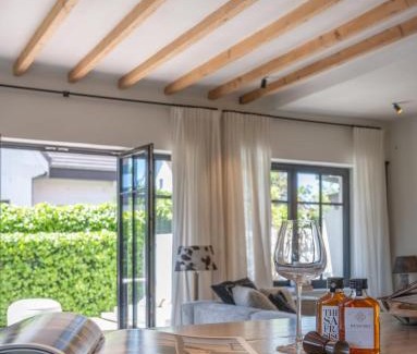 Albertstrand Villa | NEW Family Chic Design, Comfort & Outdoor Living - Free Parking Wifi