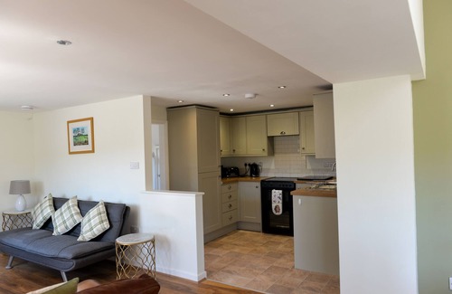 Cauldon Low House | New for 2020 Modern barn conversion sleeps up to 9 people. Close to Alton Towers