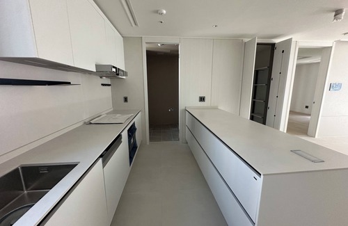 Banpo-dong Apartment | New Gangnam 4-room 2-bathroom Alpha Room Apartment