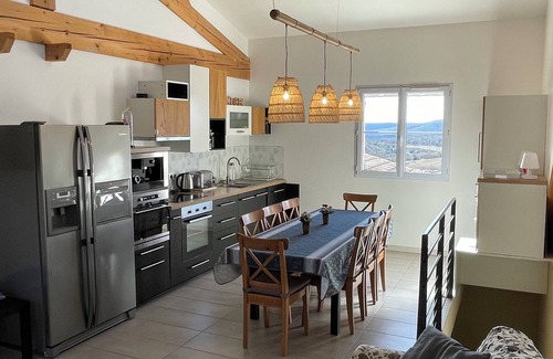 Orgnac-l'Aven Cottage | New gite in a stone winegrower's farmhouse, swimming pool and spa.