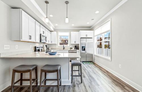Edgewater House | New! Golden Anchor Retreat Lux Living!